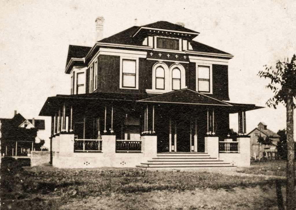 Dansby-Hall-House-611-E-29th-Street-1904