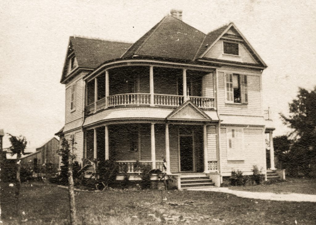 1902: Eugene Edge House: 508 E. 30th Street
