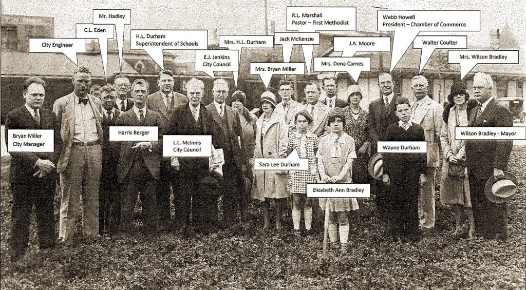 1929: Groundbreaking ceremony for the new Bryan City Hall with names of people in attendance