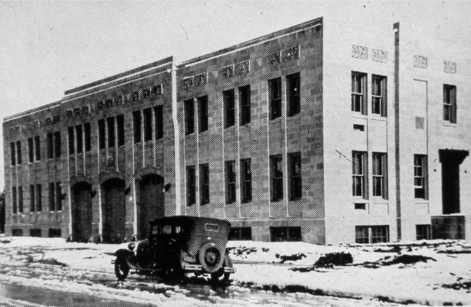 Bryan Municipal Building in the 1930s.